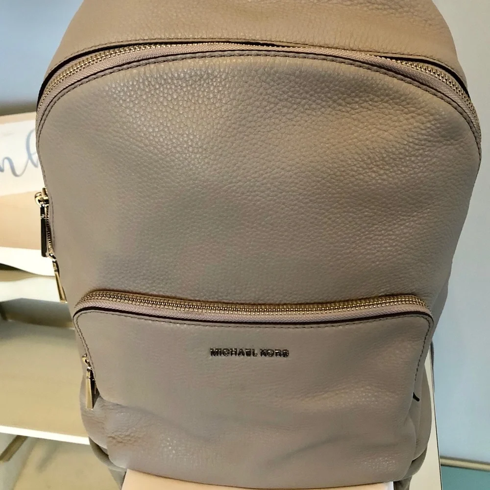 Michael Kors Pearl Grey Leather Backpack - Picture 1 of 7
